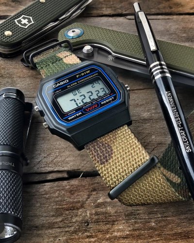 are there watches just for hiking