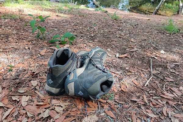 Is-Fire-Hardening-My-Tools-Worth-It Quickly Drying Your Boots When Hiking