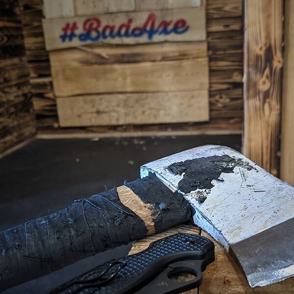 axe-throwers pursue professional-level glory